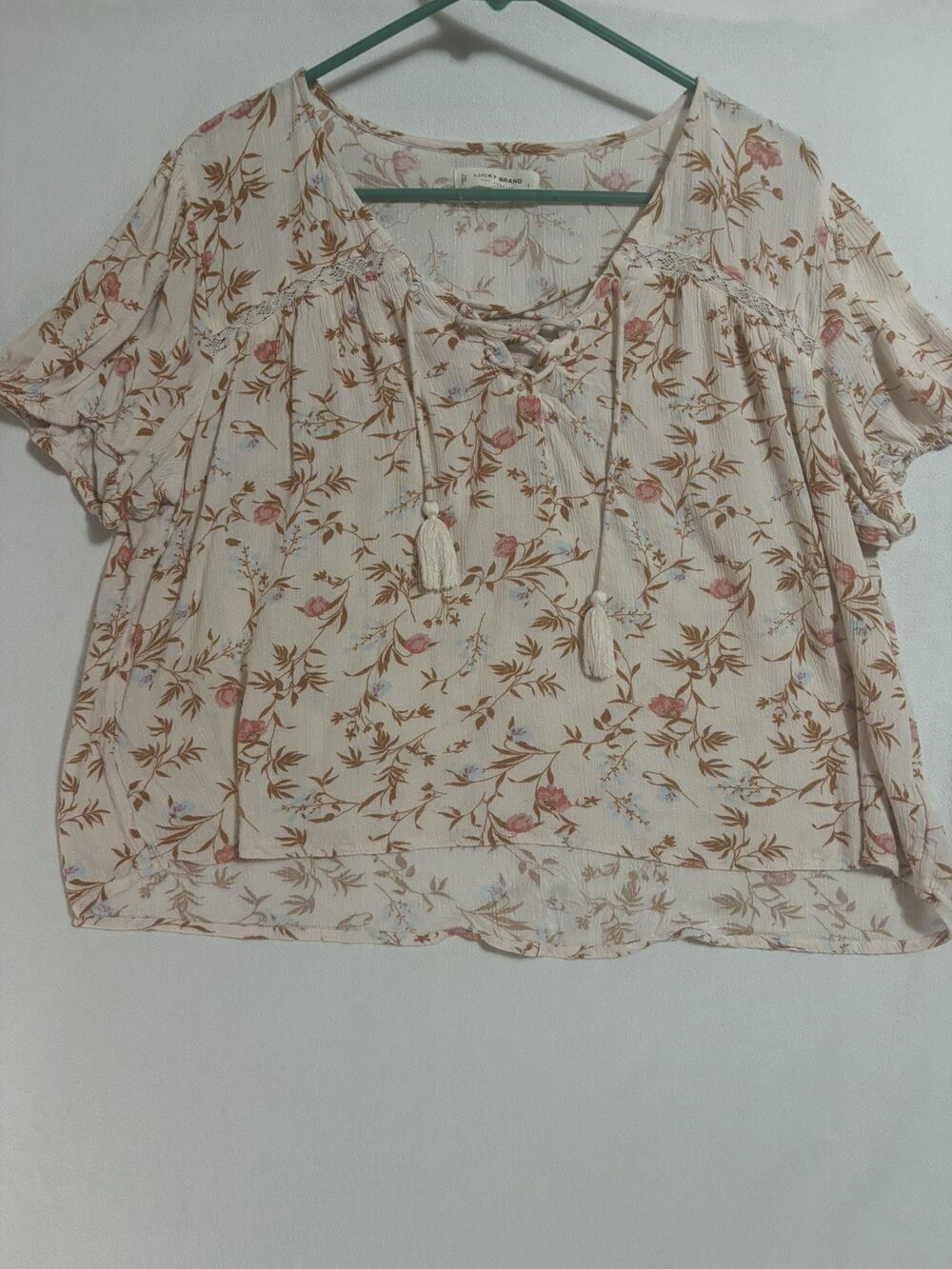 Lucky Brand Floral Size L Short Sleeve Tie Front Brown Beige Pink Blue Flowing